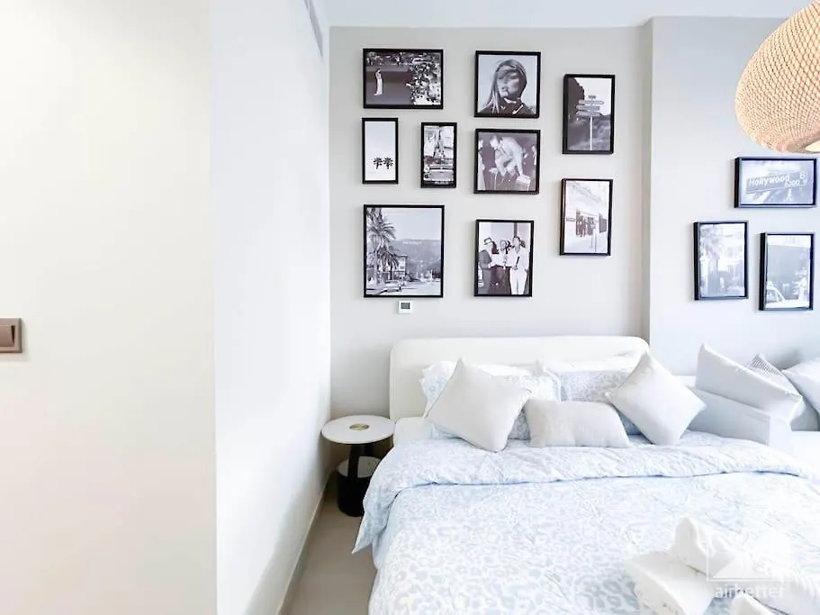 Meydan Bliss Luxurious Studio With Private Balcony Dubai 0*,