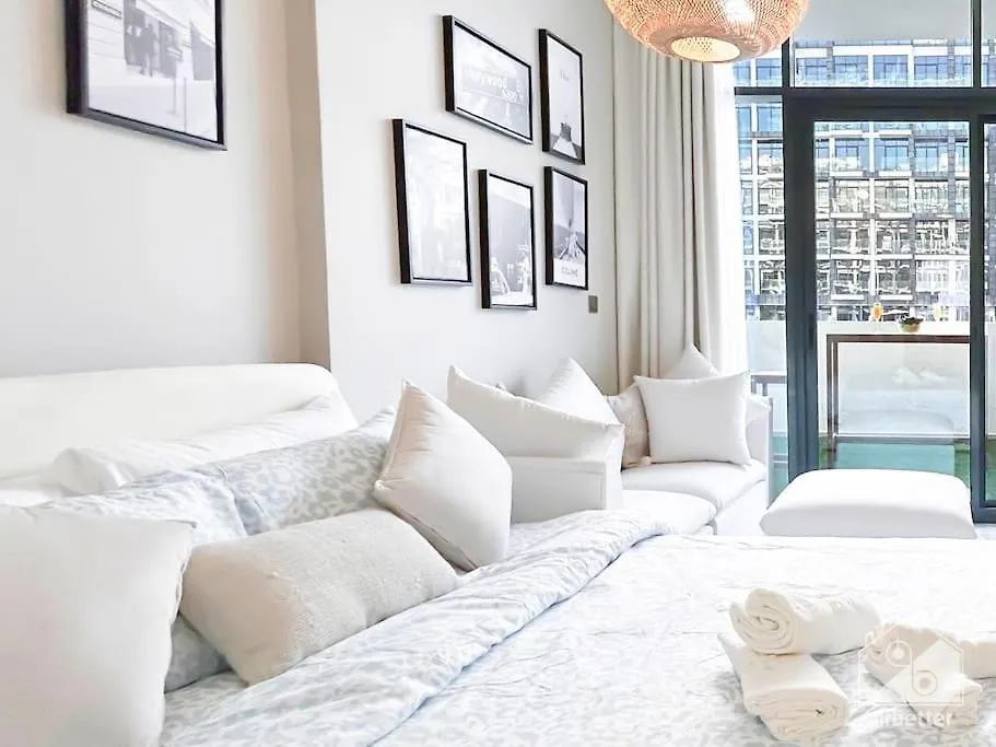 Meydan Bliss Luxurious Studio With Private Balcony Dubai 0*,  Emirados Árabes Unidos